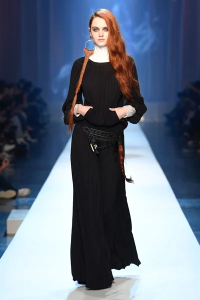 Look 27